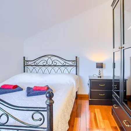 فيلة Kos مورتير